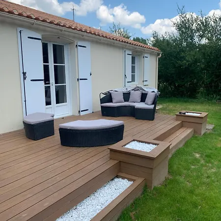 Belle Maison 6 Personnes A 2min Du Du Jaunay, Et 15min Des Plages Vendeennes Holiday home La Chapelle-Hermier